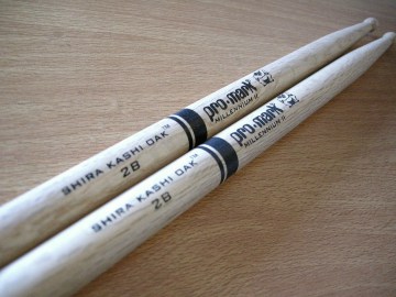 2b-japanese-oak-wood-tip-drumsticks_4