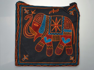 handmade-elephant-cross-body-bag_4