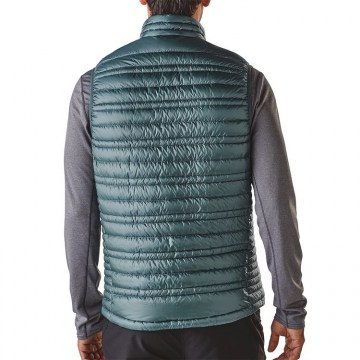 patagonia-ultralight-down-vest-nuvg_3