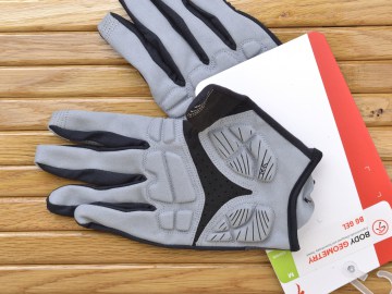 specialized-body-geometry-gel-long-finger-gloves-black-carbon-grey_3