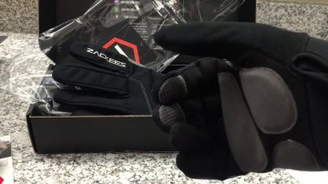 zackees-turn-signal-gloves-winter-gloves_3